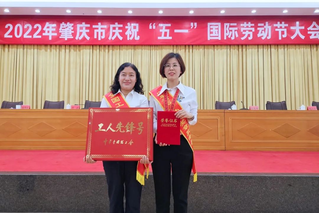 【廣晟要聞】汪東兵帶隊(duì)到風(fēng)華高科調(diào)研