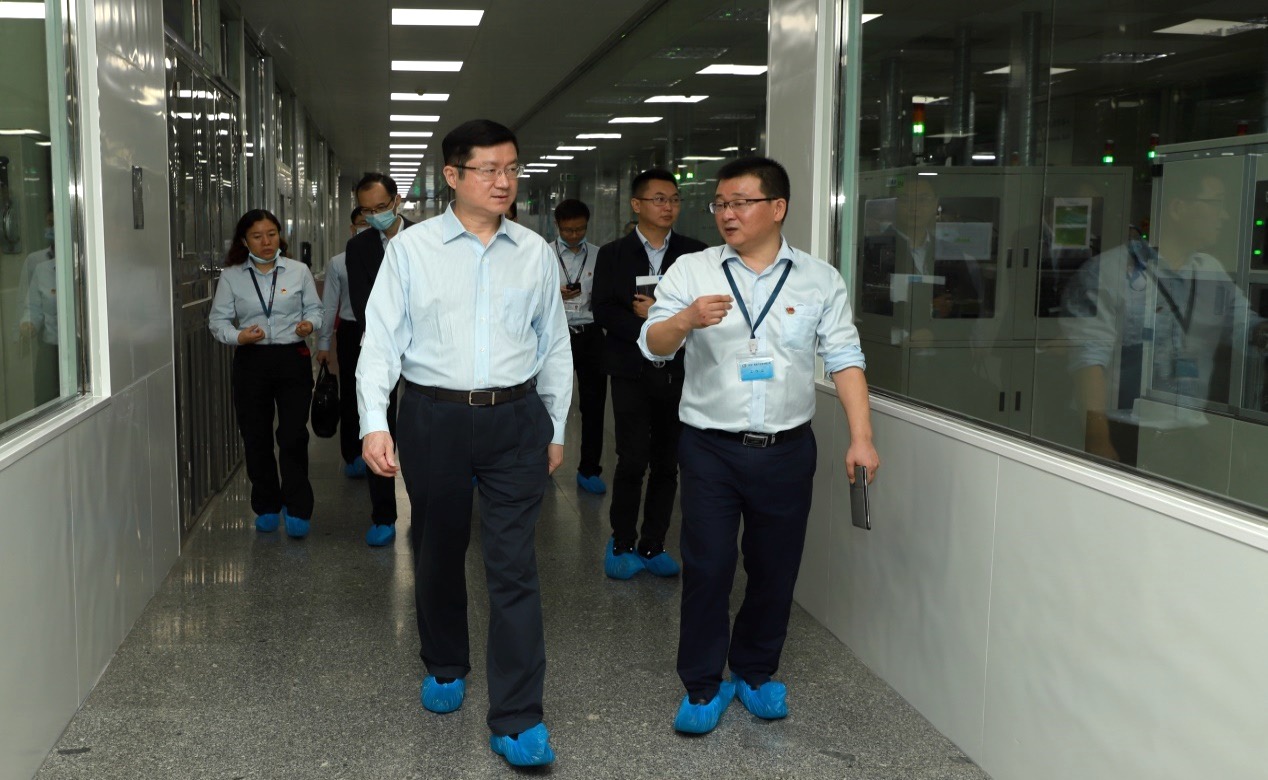 風(fēng)華高科劉偉董事長(zhǎng)帶隊(duì)到冠華分公司調(diào)研