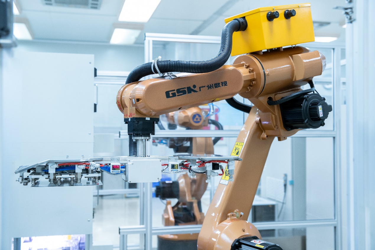 《人民日報》報道風華高科等企業(yè)深化落實“一線三排”的創(chuàng)新舉措和良好成效